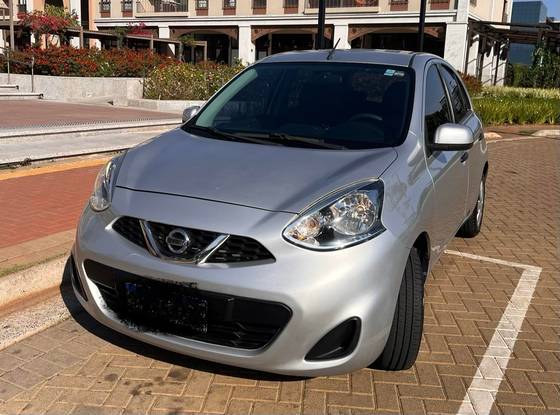 NISSAN MARCH 1.0 SV 16V FLEX 4P MANUAL NISSAN MARCH 1.0 SV 16V FLEX 4P MANUAL